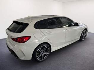 1er d xDrive Aut. M Sport/PANO-DA/18Z/SHZ/HIF..., 42084 €, Auto & Fahrrad-Autos in 6844 Gemeinde Altach