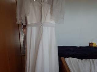 Polonaisekleid , 10 €, Kleidung & Schmuck-Damenkleidung in 8054 Graz