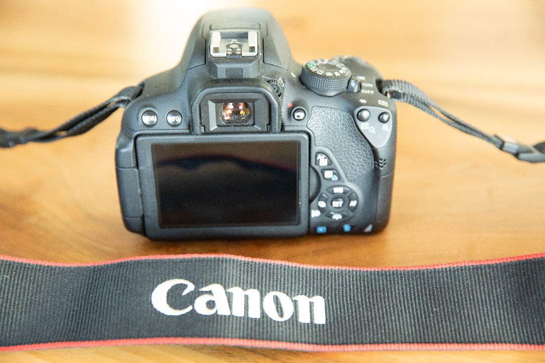 Canon EOS 700D Canon EOS 700D