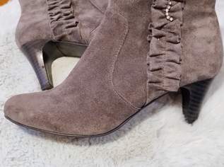 Caprice Stiefelette Grau, 30 €, Kleidung & Schmuck-Damenkleidung in 1220 Donaustadt Caprice Stiefelette Grau, 30 €, Kleidung & Schmuck-Damenkleidung in 1220 Donaustadt