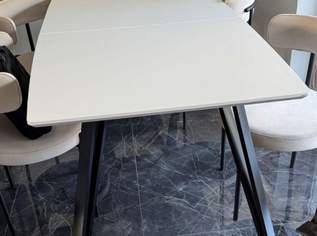 Esstisch (ausziehbar), 130 €, Haus, Bau, Garten-Möbel & Sanitär in 5270 Mauerkirchen