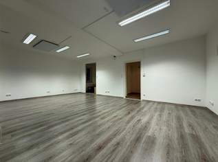 Charmante Büro- oder Geschäftsfläche mit großer Glasfront, 1004.99 €, Immobilien-Gewerbeobjekte in 1120 Meidling