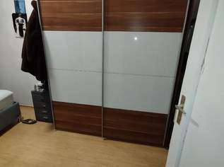 2x Kleiderschrank, hochwertig mit Schiebetür, 1x Kleiderschrank mit Türen, 1500 €, Haus, Bau, Garten-Haushaltsgeräte in 1100 Favoriten