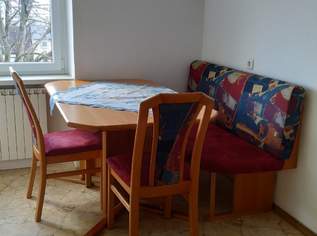 Essgruppe mit Tisch, 120 €, Haus, Bau, Garten-Möbel & Sanitär in 4050 Traun