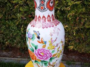 Porzellan Vase chinesischen Stil mit pastellfarbenen Email-handgemalt in Keramik Höhe 60 cm, 122 €, Marktplatz-Antiquitäten, Sammlerobjekte & Kunst in 1220 Donaustadt Porzellan Vase chinesischen Stil mit pastellfarbenen Email-handgemalt in Keramik Höhe 60 cm, 122 €, Marktplatz-Antiquitäten, Sammlerobjekte & Kunst in 1220 Donaustadt