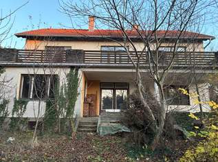 Sanierungsbedürftiges Haus auf großem Grundstück! Erwecken Sie es aus dem Dornröschenschlaf!, 180000 €, Immobilien-Häuser in 7341 Landsee