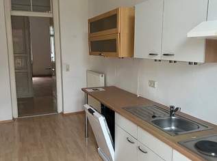 Charmante 3 - Zimmer - Altbauwohnung mit Balkon im Bezirk Jakomimi - WG - geeignet!, 1000.4 €, Immobilien-Wohnungen in 8010 