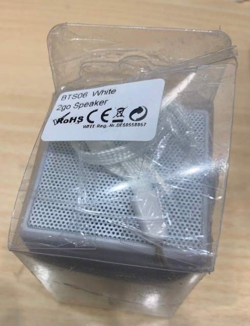 Bluetooth Speaker 2go BTS06, Weiss, 3W, 400mAh, AUX, 50x51x52mm Bluetooth Speaker 2go BTS06, Weiss, 3W, 400mAh, AUX, 50x51x52mm