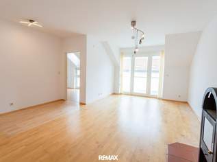 Gut geschnittene 3 Zimmer Dachgeschoßwohnung in ruhiger Innenhoflage mit Balkon, 255000 €, Immobilien-Wohnungen in 3500 Stein an der Donau Gut geschnittene 3 Zimmer Dachgeschoßwohnung in ruhiger Innenhoflage mit Balkon, 255000 €, Immobilien-Wohnungen in 3500 Stein an der Donau