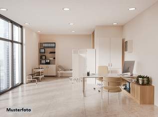 Sanierungsobjekt: Ehemalige Arztpraxis mit Entwicklungspotenzial, 316000 €, Immobilien-Gewerbeobjekte in 8041 Sanierungsobjekt: Ehemalige Arztpraxis mit Entwicklungspotenzial, 316000 €, Immobilien-Gewerbeobjekte in 8041