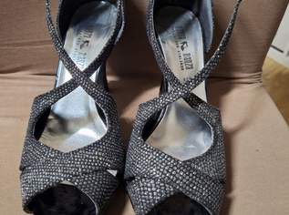 Abend Schuhe, 15 €, Kleidung & Schmuck-Damenkleidung in 8120 Peggau