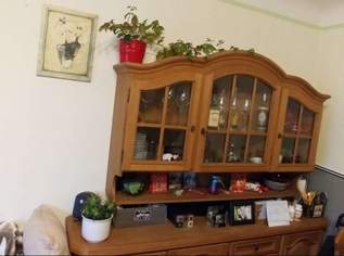 Vitrine aus Vollholz, 150 €, Haus, Bau, Garten-Möbel & Sanitär in 2143 Gemeinde Großkrut