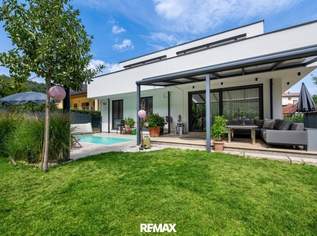 WOHNEN WIE IM EIGENEN HAUS: Gartentraum mit Pool in Grünruhelage, 675000 €, Immobilien-Wohnungen in 8054 