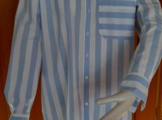 Wenig getragene Bluse in Größe 42 von C&A, 3 €, Kleidung & Schmuck-Damenkleidung in 6600 Marktgemeinde Reutte