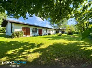 Bungalow mit zwei Wohneinheiten auf rund 1.800 m² großem Grundstück in Seewalchen am Attersee, 980000 €, Immobilien-Häuser in 4863 Seewalchen am Attersee