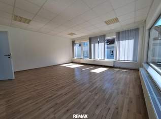 Geschäftslokal um 7.54/m² netto - St. Pölten–Nord - mit mehr als 10 Parkplätzen, 2250 €, Immobilien-Gewerbeobjekte in 3100 Stattersdorf Geschäftslokal um 7.54/m² netto - St. Pölten–Nord - mit mehr als 10 Parkplätzen, 2250 €, Immobilien-Gewerbeobjekte in 3100 Stattersdorf