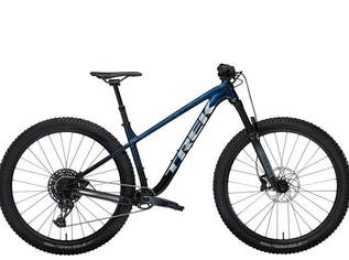 Trek Roscoe 8 - mulsanne-blue Rahmengröße: M, 1199 €, Auto & Fahrrad-Fahrräder in 4053 Ansfelden