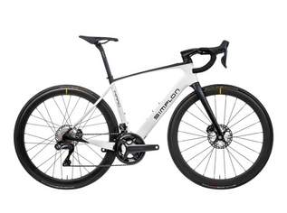 Simplon Kiaro Pmax, EDT, 105 DI2 - pearlwhite-glossy-black-glossy Rahmengröße: L, 4699 €, Auto & Fahrrad-Fahrräder in Österreich