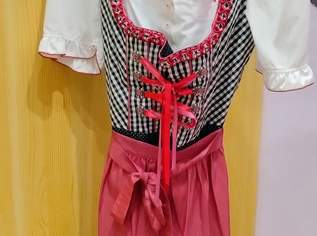 Trachtendirndl rot/schwarz mit Schürze, 30 €, Kleidung & Schmuck-Damenkleidung in 1220 Donaustadt Trachtendirndl rot/schwarz mit Schürze, 30 €, Kleidung & Schmuck-Damenkleidung in 1220 Donaustadt