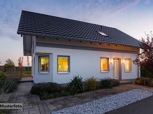 +++ Großzügiges Einfamilienhaus mit Garten in Wien +++, 1330000 €, Immobilien-Gewerbeobjekte in 1170 Hernals