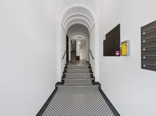 Stilvolle Dachgeschoßwohnung auf zwei Ebenen mit Außenflächen im begehrten 18. Wiener Gemeindebezirk, 950000 €, Immobilien-Wohnungen in 1180 Währing