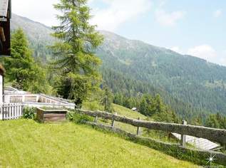 Idyllisches Berghaus in Kärnten: 10 Zimmer, Garten, Balkon & Kamin – Ihr Rückzugsort., 496000 €, Immobilien-Häuser in 9771 Berg