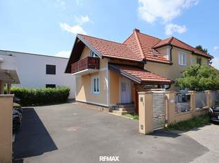 Wohnkomfort in Sackgassenlage: Doppelhaushälfte mit 2 Wohneinheiten, Garten, Terrasse & Balkon, 359000 €, Immobilien-Häuser in 8020 