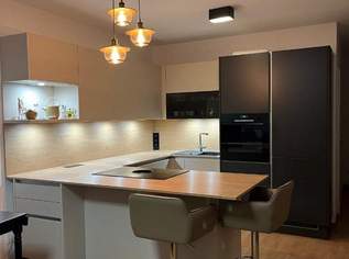 DAN Küche inkl BOSCH & BORA Geräte + Barstühle