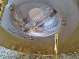 Tischlampe" Space Age" Vintage"Ufo T"von W. K. Wu Products Designer Stück 1980r Jahre" Italien 40 cm hoch Messing