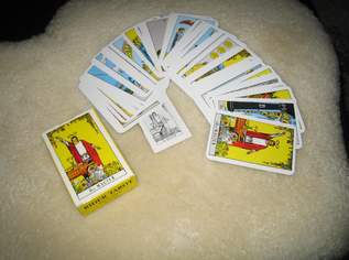 TAROT KARTEN STAPEL