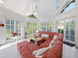 Hochkarätiges Wohnen in begehrter Lage – viel Platz, tolle Architektur und optimale Raumaufteilung!, 559000 €, Immobilien-Häuser in 2020 Hollabrunn