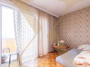 Günstige Dachgeschoßwohnung mit Balkon in Linz/Spallerhof - ideal für Eigennutzer oder Anleger - zu verkaufen!, 198000 €, Immobilien-Wohnungen in Oberösterreich