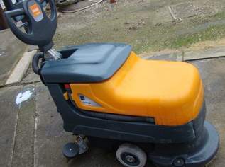 Gebrauchte, aber voll funktionsfähige TASKI-Swingo Bodenreinigungsmaschine mit Akkubetrieb, 1200 €, Haus, Bau, Garten-Haushaltsgeräte in 2013 Göllersdorf