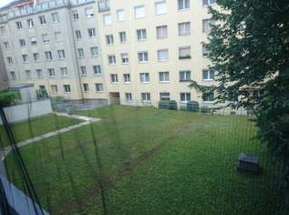 Ruhe Oase - 2 Zi. mit Balkon/Wintergarten (hofseitig), ca. 69m². Ab August. NACHMIETER oder ZWISCHENMIETE. Ruhe Oase - 2 Zi. mit Balkon/Wintergarten (hofseitig), ca. 69m². Ab August. NACHMIETER oder ZWISCHENMIETE.