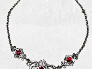 Antike Trachtenkette aus Silber mit Granaten, 190 €, Marktplatz-Antiquitäten, Sammlerobjekte & Kunst in 3160 Gemeinde Traisen Antike Trachtenkette aus Silber mit Granaten, 190 €, Marktplatz-Antiquitäten, Sammlerobjekte & Kunst in 3160 Gemeinde Traisen