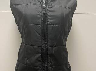  Stylische Steppweste von C&A | Gr. S | Wie NEU , 7 €, Kleidung & Schmuck-Damenkleidung in 1220 Donaustadt