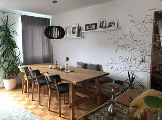 Gepflegte Dachgeschoßwohnung in Ruhelage mit Südwestbalkon in Salzburg!, 389000 €, Immobilien-Wohnungen in 5020 Salzburg