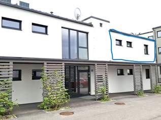 Attraktive, neuwertige Eigentumswohnung mit Balkon - Komfort & Stil inklusive!, 340000 €, Immobilien-Wohnungen in 2020 Hollabrunn