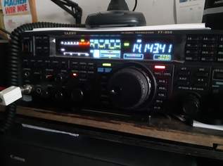 yaesu ft 950   + yaesu md-100, 500 €, Marktplatz-Kameras & TV & Multimedia in 7121 Weiden am See