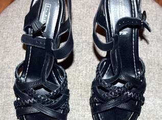 Damen Sandaletten mit Keilabsatz schwarz Marke 5th Avenue Größe 40, 15 €, Kleidung & Schmuck-Damenkleidung in 3370 Gemeinde Ybbs an der Donau Damen Sandaletten mit Keilabsatz schwarz Marke 5th Avenue Größe 40, 15 €, Kleidung & Schmuck-Damenkleidung in 3370 Gemeinde Ybbs an der Donau