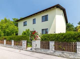 Für große Familien oder clevere Investoren – Ziegelbau mit Potenzial, 945000 €, Immobilien-Häuser in 2351 Gemeinde Wiener Neudorf