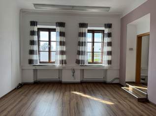 Großzügige Büroräumlichkeiten, 996 €, Immobilien-Gewerbeobjekte in 3800 Göpfritz an der Wild