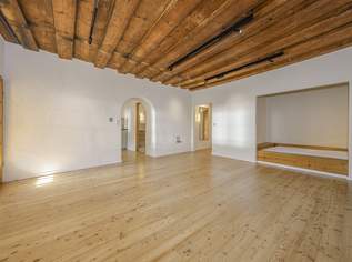 Freizeitwohnsitz in historischem Stadthaus mit Blick auf die Streif, 2000 €, Immobilien-Wohnungen in 6370 Stadt Kitzbühel