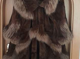 2 Pelzmäntel , 300 €, Kleidung & Schmuck-Damenkleidung in 2320 Schwechat