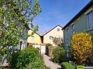 Wunderschönes Reihenhaus am Ende einer Sackgasse in den Weingärten unterhalb des Anningers., 450000 €, Immobilien-Häuser in 2353 Gemeinde Guntramsdorf Wunderschönes Reihenhaus am Ende einer Sackgasse in den Weingärten unterhalb des Anningers., 450000 €, Immobilien-Häuser in 2353 Gemeinde Guntramsdorf