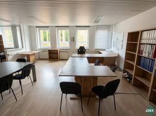 Helle Bürofläche mit eigener Teeküche zu vermieten!, 699 €, Immobilien-Gewerbeobjekte in 1110 Simmering