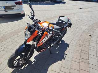 KTM Duke 125, 2800 €, Auto & Fahrrad-Motorräder in 2482 Gemeinde Münchendorf