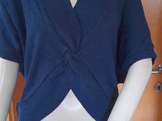Neuer Strickpulli in Bolerostil in Größe 46, 7 €, Kleidung & Schmuck-Damenkleidung in 6600 Marktgemeinde Reutte