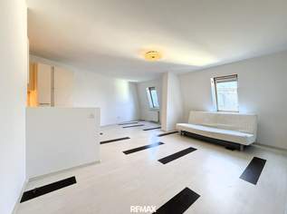 Dachgeschosswohnung mit offenem Wohnkonzept in Laxenburg – ideal für Singles & Anleger, 185000 €, Immobilien-Wohnungen in 2361 Laxenburg Dachgeschosswohnung mit offenem Wohnkonzept in Laxenburg – ideal für Singles & Anleger, 185000 €, Immobilien-Wohnungen in 2361 Laxenburg