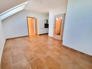 Neuwertige 2-Zimmer-Dachgeschosswohnung mit Balkon und Fernblick, 946 €, Immobilien-Wohnungen in 5302 Henndorf am Wallersee